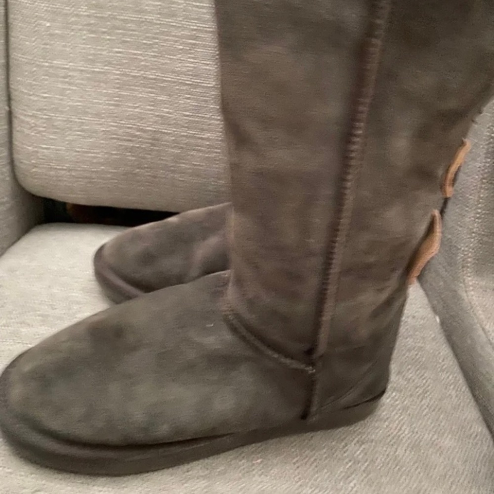 EMU Australia Alba Sheepskin Boots Women's Size 8 Chocolate Brown w cream wool
